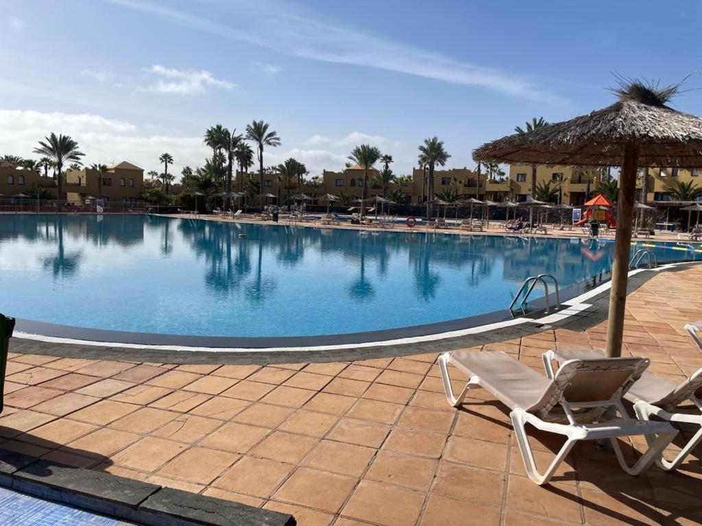 Casa Mari Y Jose Con Grandes Piscinas Y Wifi Gratis Apartment Corralejo Bagian luar foto