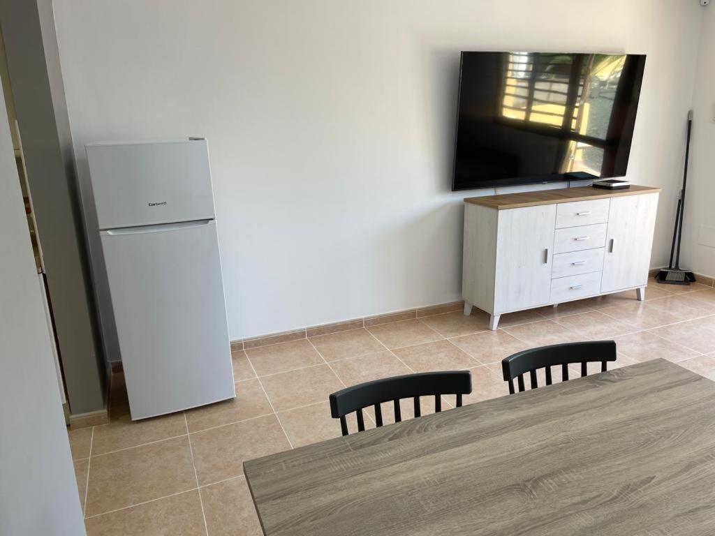 Casa Mari Y Jose Con Grandes Piscinas Y Wifi Gratis Apartment Corralejo Bagian luar foto