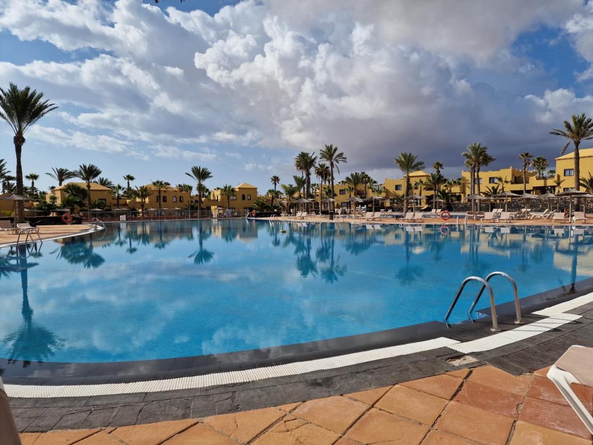Casa Mari Y Jose Con Grandes Piscinas Y Wifi Gratis Apartment Corralejo Bagian luar foto